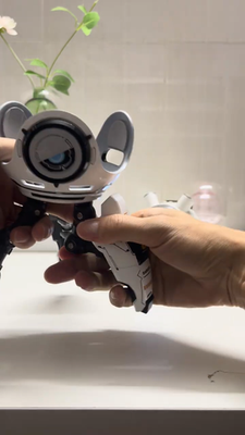 White - SPIROK ROBO + Mecha Stand: Magnetic Art Display with