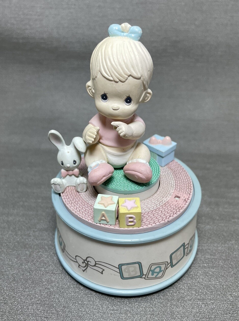 Vintage precious moments Toyland music box enesco 1991 plays song