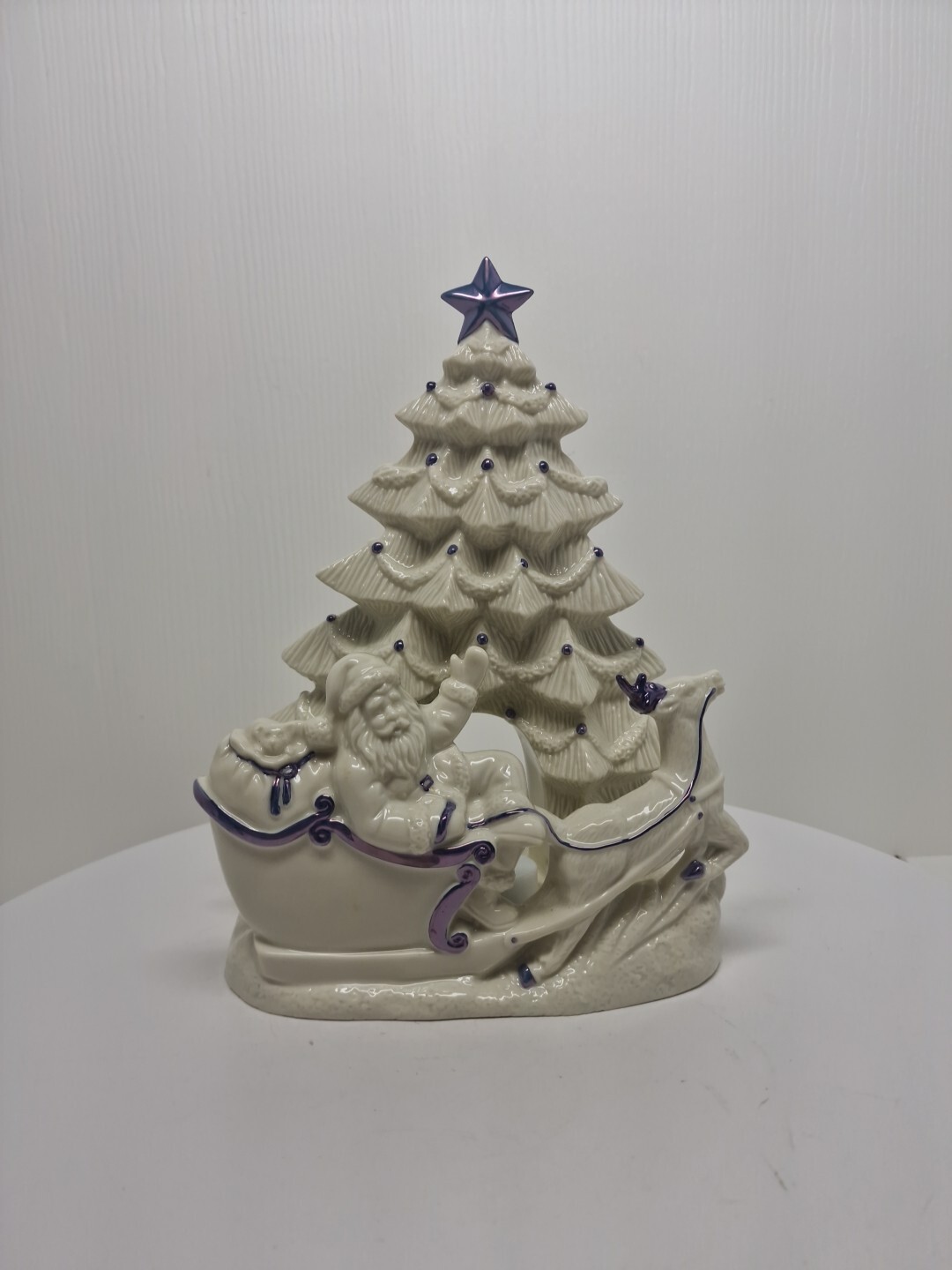 Vintage Lefton White Christmas Tree With Santa In Sleigh Candle Holder D22