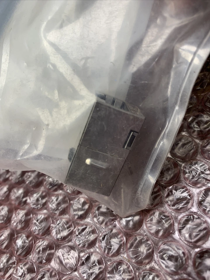 New L-Com Panel Mount TDG1026KS-C6 Shielded Ethernet Cable Coupler - Image 3 of 3