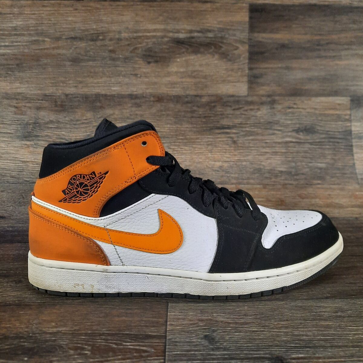 Nike Air Jordan 1 Mid Retro Shattered Backboard 554724-058 Nike Air Jordan 1 Mid Retro Shattered Backboard 554724-058