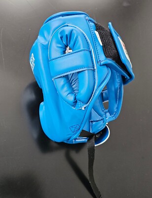 CASCO DE BOXEO STING HOMOLOGADO IBA AZUL