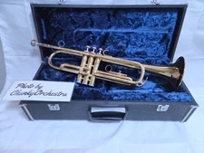 YAMAHA YTR-233 Trumpet | Functional | Lacquer Wear | With Hard Case #2383