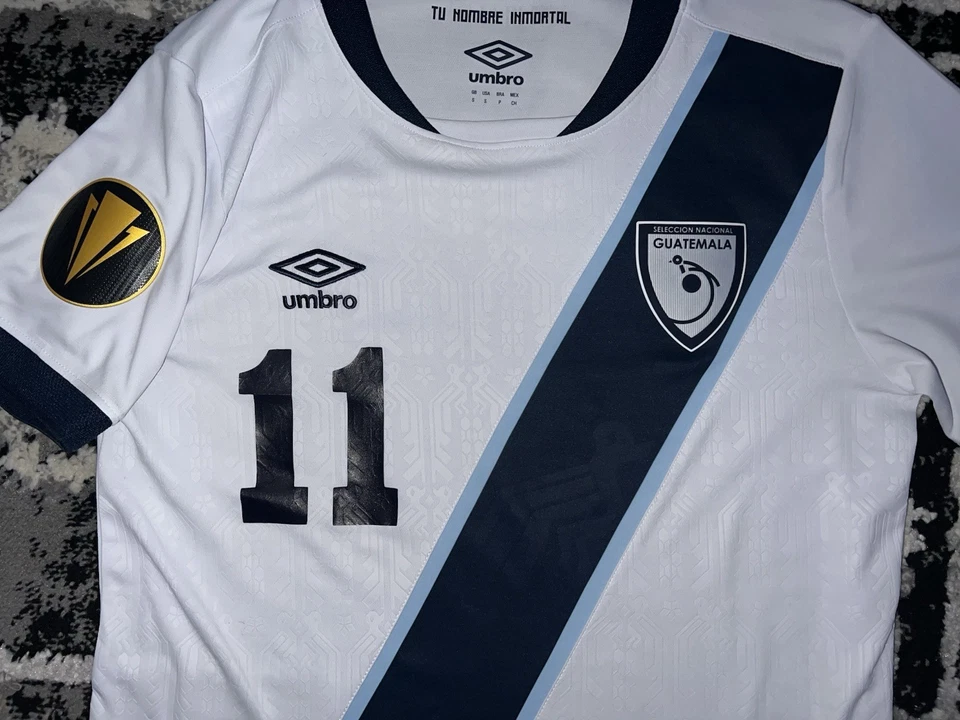 Camiseta local UMBRO GUATEMALA 2025-2026 clasificación Copa Oro Méndez-Laing #11 Foto 3 de 4