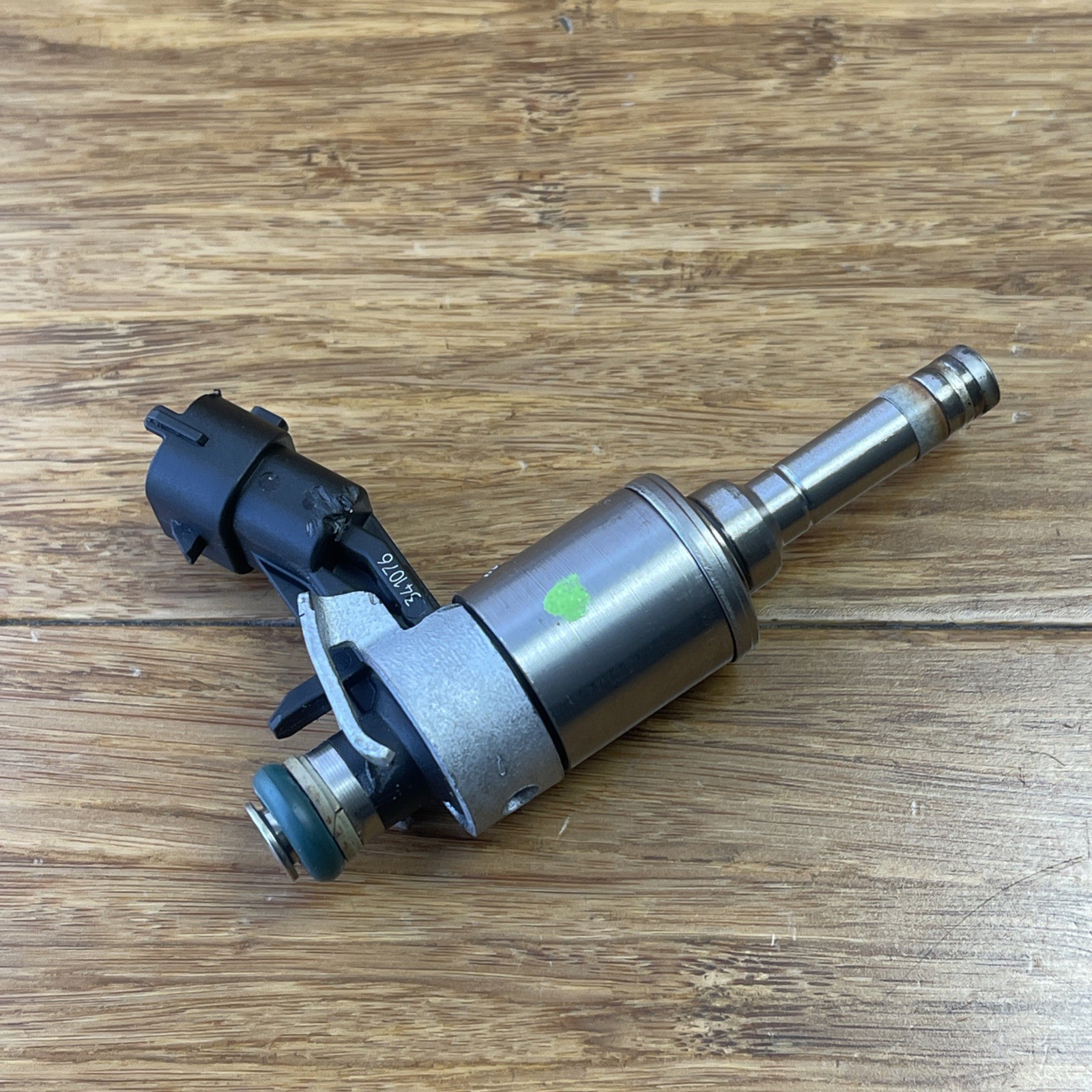 Maserati Levante 2016-2022 Fuel injector