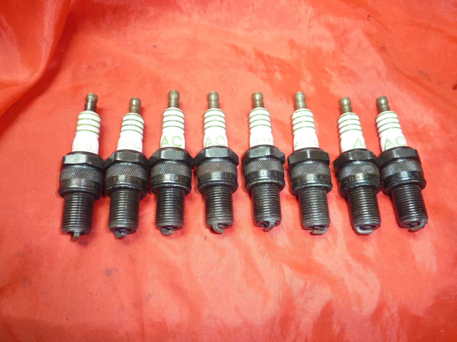 AC-43XL Spark Plugs 1967-1968 427ci. L-88 1968 396ci L-89 Camaro 4 rings correct