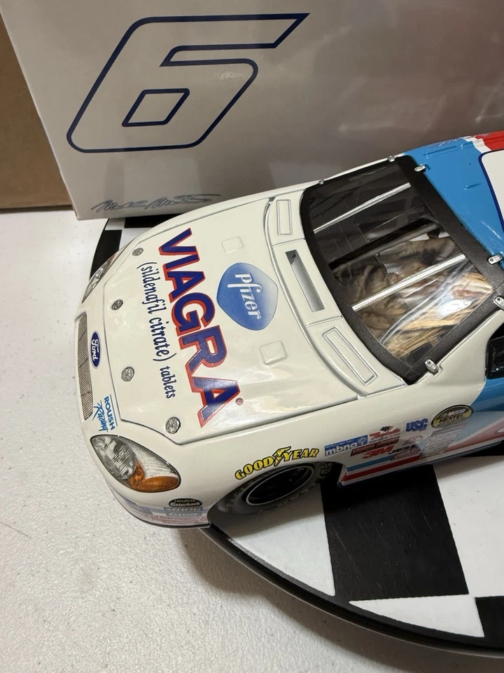 RARE* Mark Martin #6 Viagara RWB ALL STAR WIN 2005 1/24 Nascar Diecast - Image 3 of 4