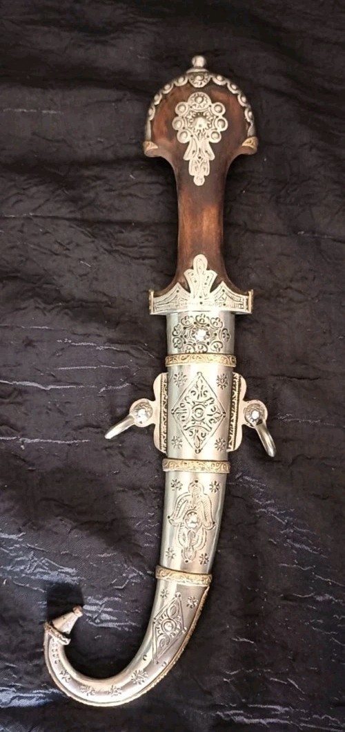 Picture 1 of 3
