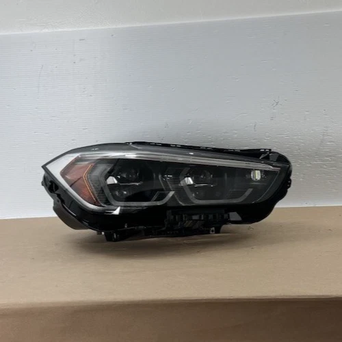 BMW X1 2020-2022 LED FARO LATERAL PASAJERO ADAPTABLE AFS 63119477830 OEM NUEVO Foto 2 de 4