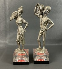 Pewter Peltro Cesellato a Mano Statuette Lucite Base Set Made ITALY