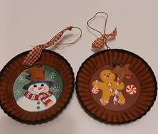  Primative Look Farmhouse Ornaments  PIE / TART TIN 