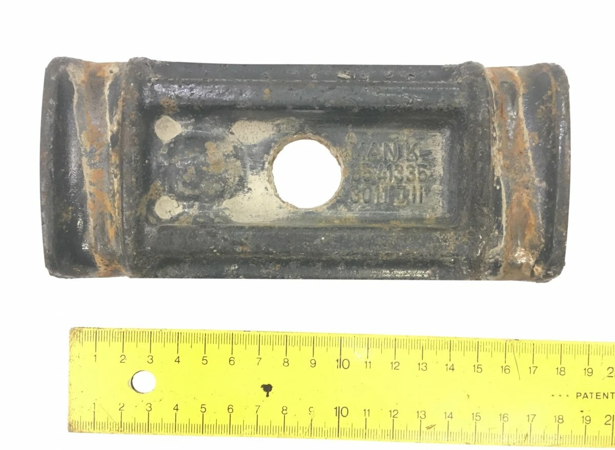 85413350011 Leaf Spring Adjusting Wedge, Drive Axle, Upper L=R MAN