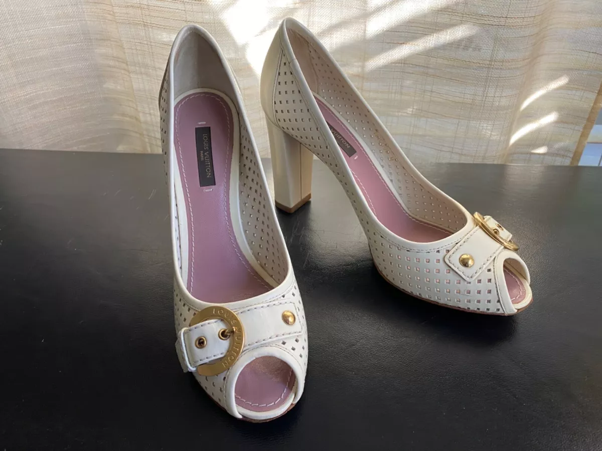 LOUIS VUITTON open toe heels 37-7 white LEATHER pumps $1600 ITALY perfora  gold