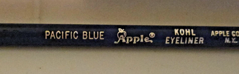 Lápiz delineador de ojos Apple Cosmetics Kohl - Azul Pacífico - Nuevo sin sellar Foto 3 de 3