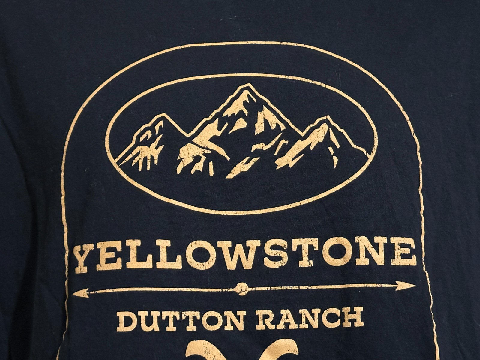 YELLOWSTONE official Dutton Ranch Paramount t-shi… - image 3