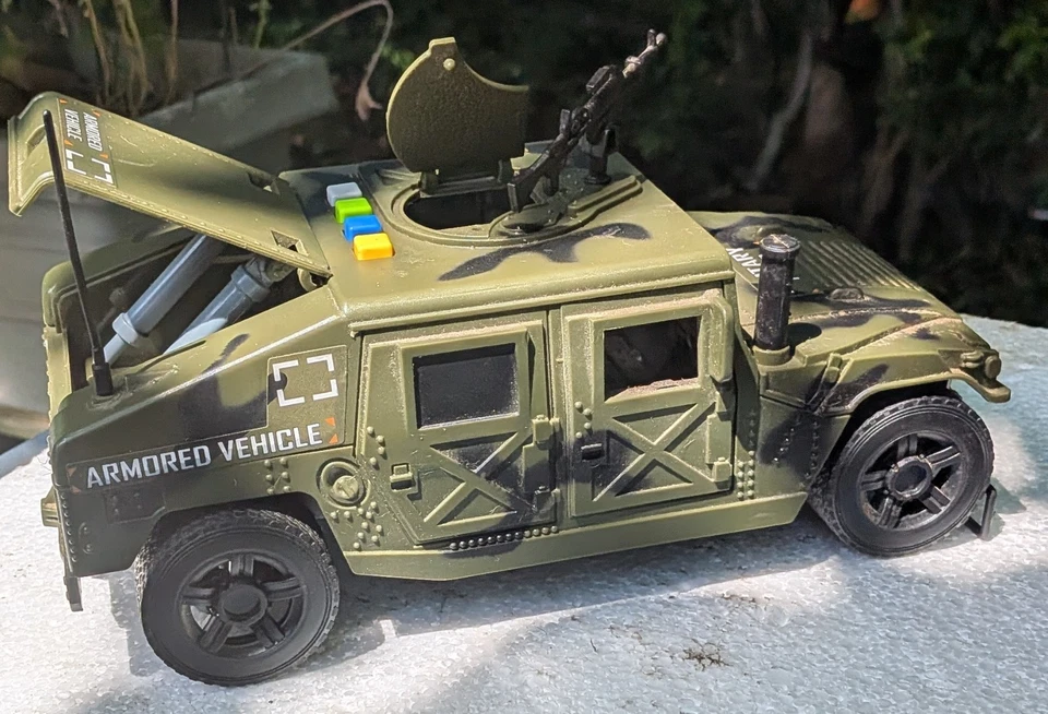 Humvee modelo militar Foto 2 de 4