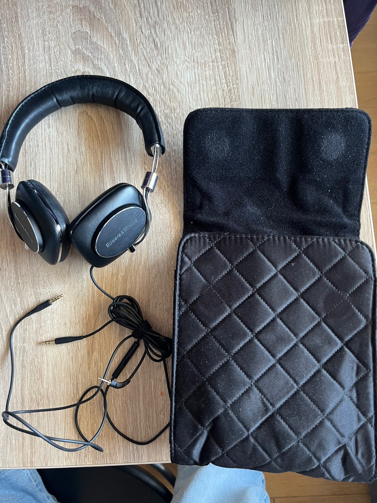 Casque Bowers & Wilkins P5 filaire résolvez les pannes de batterie audio