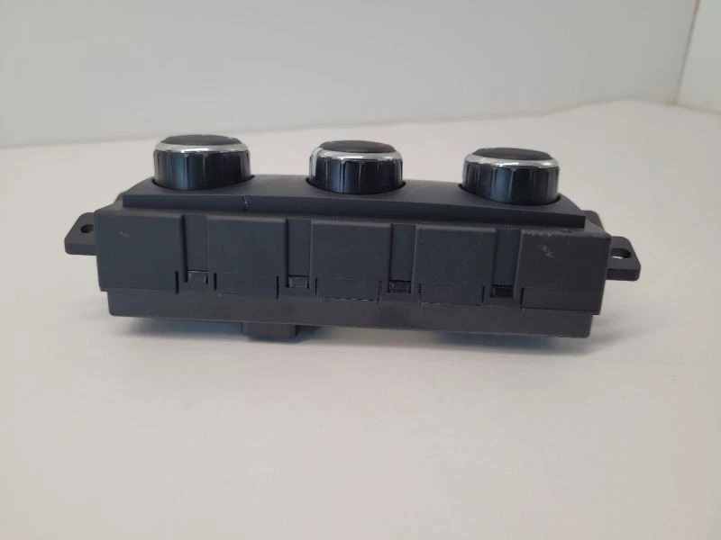 Control de temperatura aire acondicionado Dodge Journey 11-20 montado en el techo trasero Foto 3 de 4