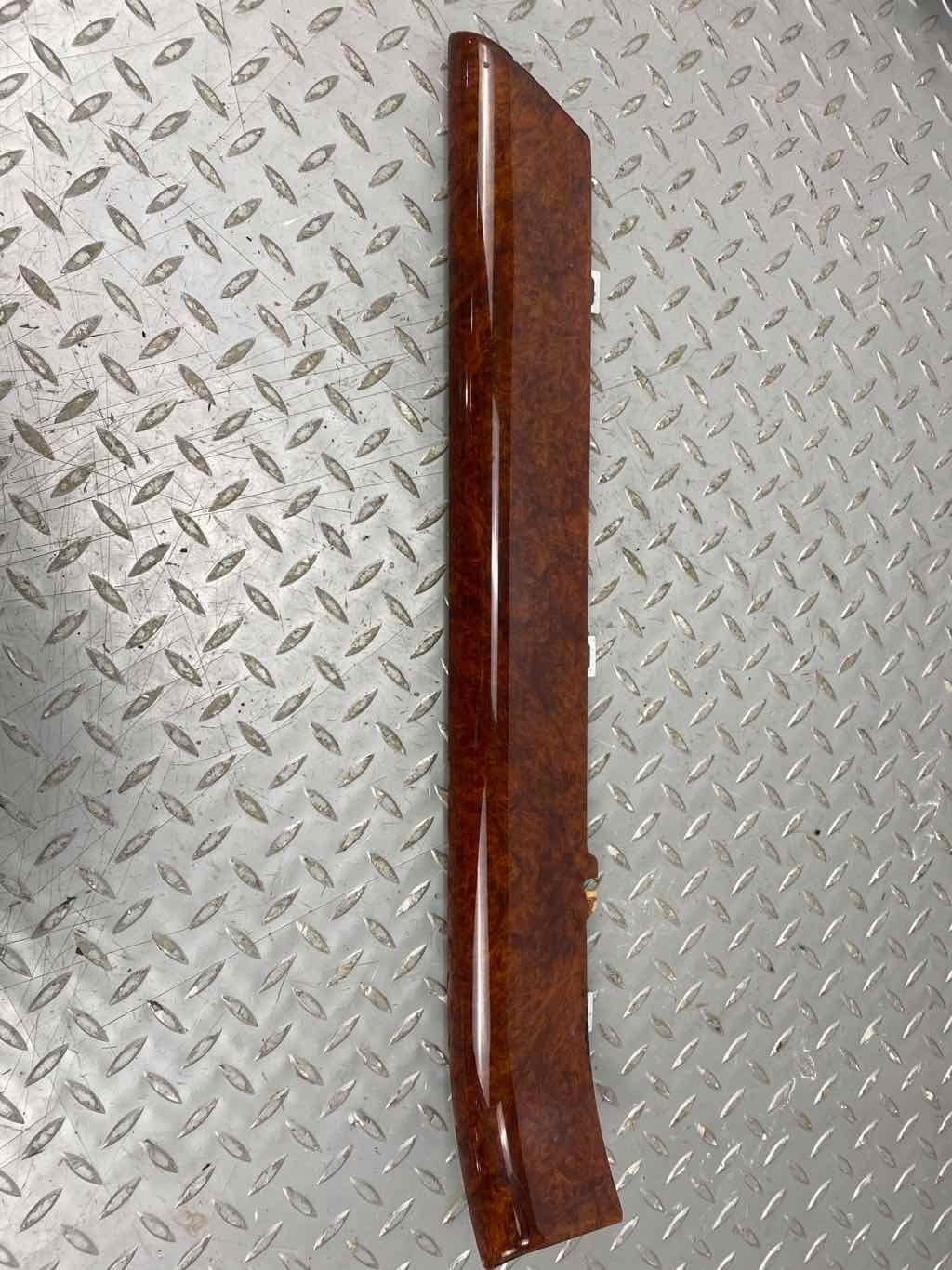 Maybach 57 2008 FRONT+RIGHT Rocker panel