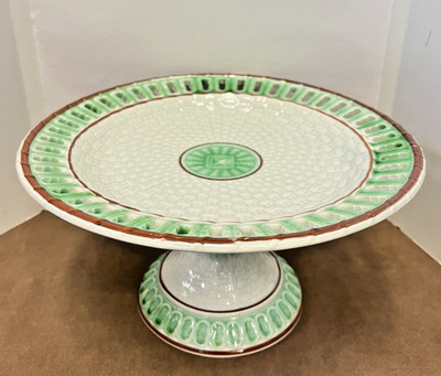 WITTMANN & ROTH LONDON BASKETWEAVE MAJOLICA PEDESTAL PLATE W/ PIERCED BORDER