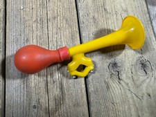 VINTAGE MUSCLE BIKE BICYCLE BUGLE AIR HORN HOOTER BELL LOUD CLEAR TONE REEDS
