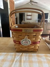 Longaberger Christmas Collection- 1995 Edition Cranberry Basket.