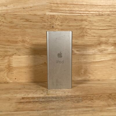 Apple iPod Nano A1199 2nd Generation Silver 4GB USB MP3 Media