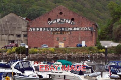 FOTO DARTMOUTH PHILIP & SON LTD SCHIFFBAUER DIE WERFT BAUTE EINE VIELZAHL VON