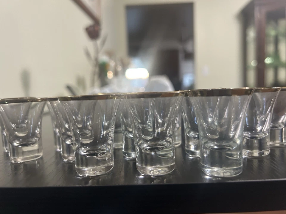 Lote de 50 tazas de comunión de vidrio laterales acampanadas y adornos dorados - Artesanías para maestros boda Foto 2 de 4