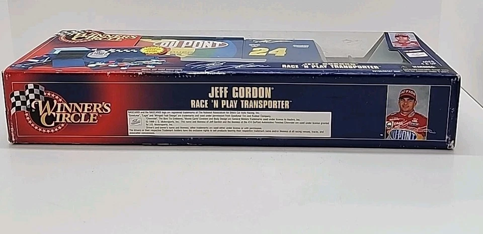 Nascar 1:64 Die-Cast #24 JEFF GORDON Trailer Rig Pit Winners Circle 28168 28167 - Image 4 of 4