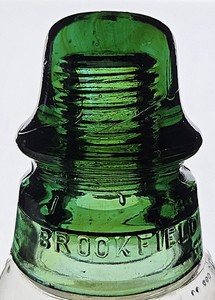 Antique Glass Insulator CD 162 BROOKFIELD - YELLOW GREEN