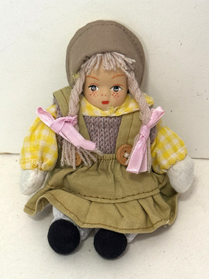 Vintage PEASANT GIRL DOLL Porcelain Head Sawdust Body Cloth Ragdoll 5.5''