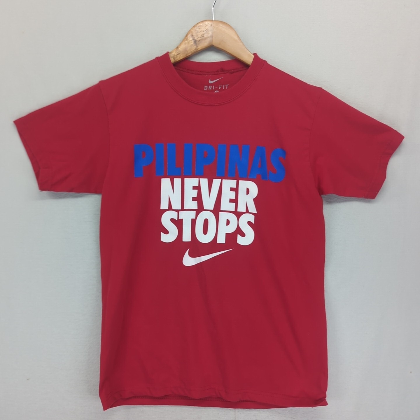 Nike Dri-Fit T-shirt Shirt Red Filipinos Never Stop Sports Athletic S Mens