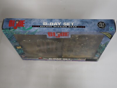 NEW D-Day Set Deluxe Mission Gear Set GI Joe NEW UNOPENED 1999