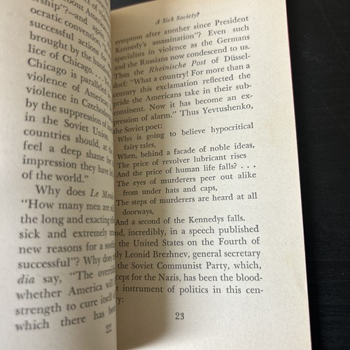 Arthur Schlesinger Jr / Violence America In The Sixties/ Paperback - Imagen 9 de 11