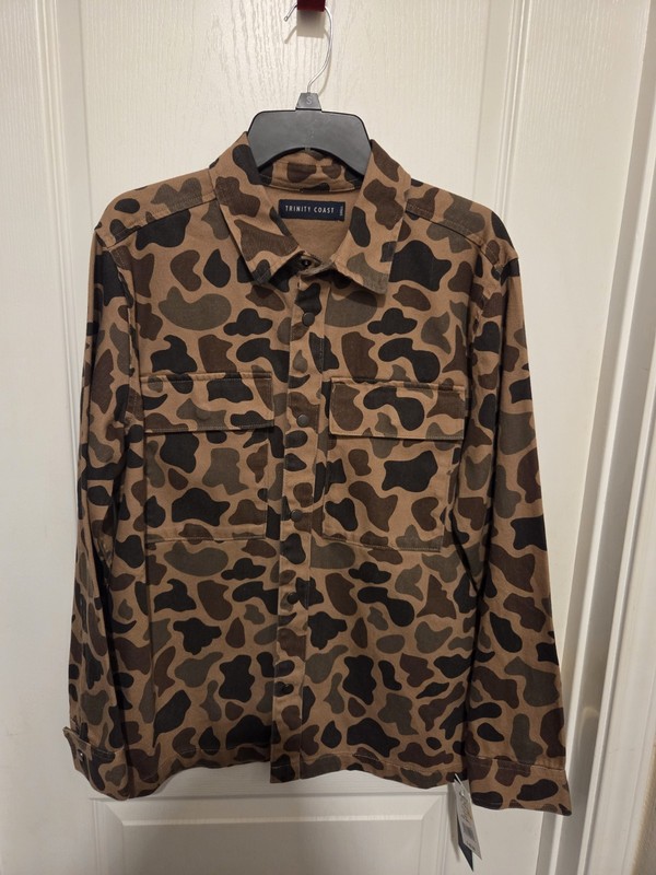 Trinity Coast Men's Brown/Black Camo Twill Point Collar Long Sleeve Pockets S