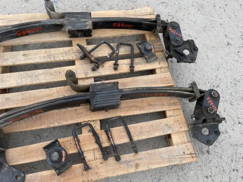 Par de resortes de hoja delanteros Hino 165 2010 usados 6250 lb PBV enviados  Foto 4 de 4