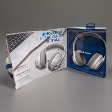      NEW Sleek Bluetooth Wireless Noise Isolating White Headphones     