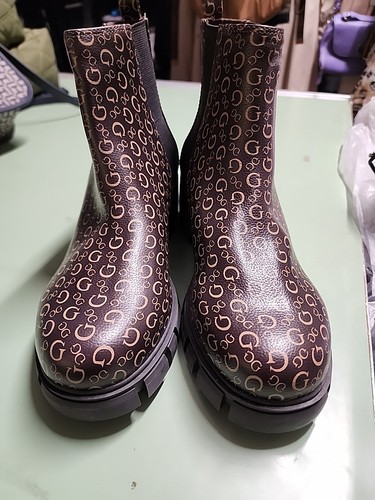 New Guess Chelsea Combat Logo BROWN Ankle Platform Boots Sz 10M - Picture 3 of 13