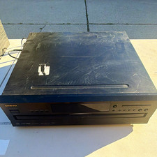 Onkyo DX-C390 6-Disc CD Changer Player Black Stereo L/R RCA Outputs