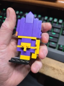 LEGO BRICKHEADZ: Batgirl (41586) Built w Instruction Book No Box