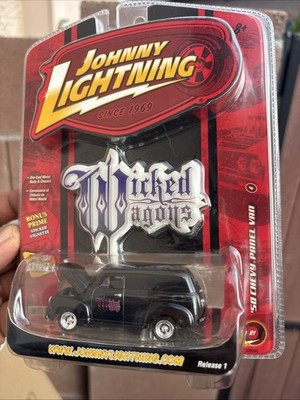 JOHNNY LIGHTNING Wicked Wagons 1950 CHEVY PANEL VAN  1:64 LIMITED EDITION