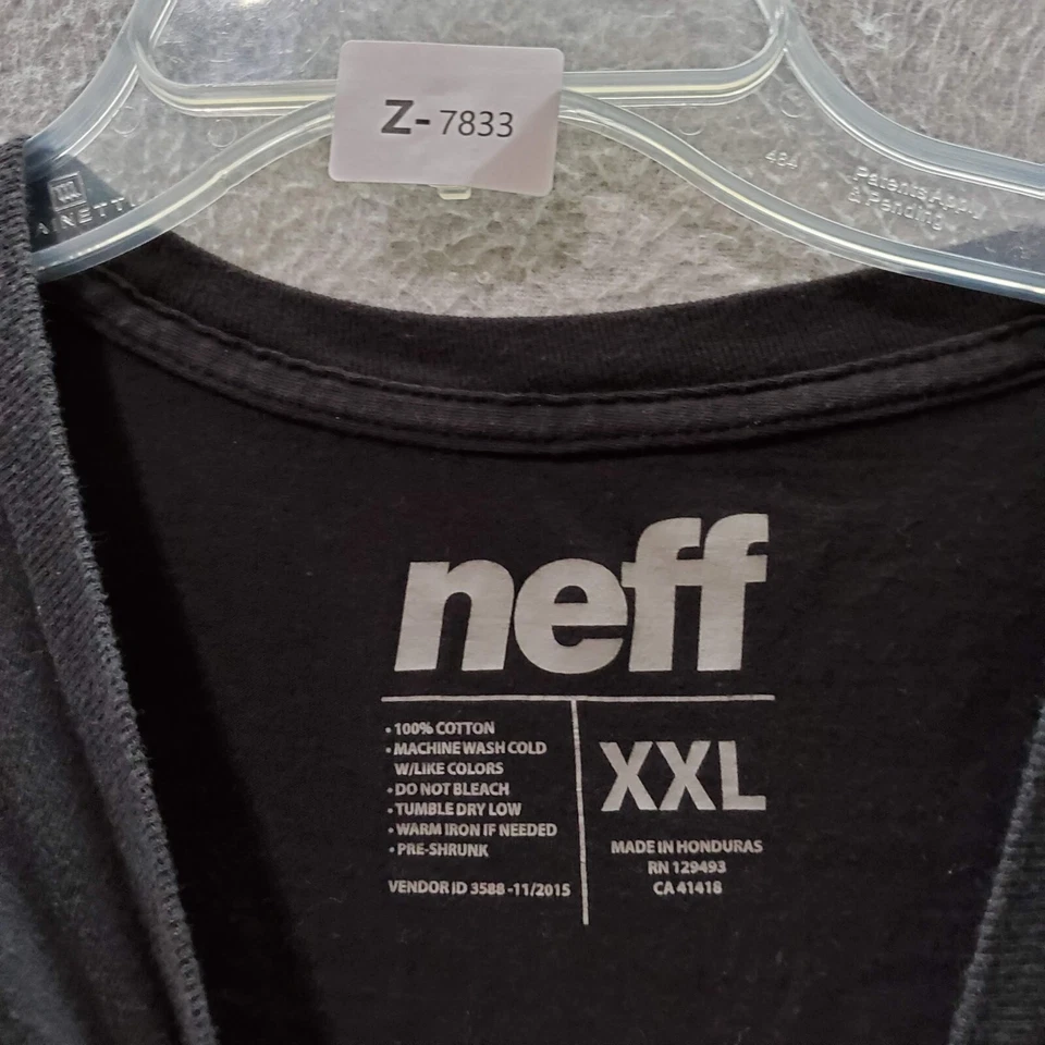 Camiseta Neff Hombre 2XL Negra Floral Hawaiana Tropical Logo Gráfico Cuello Redondo Camiseta Foto 2 de 4