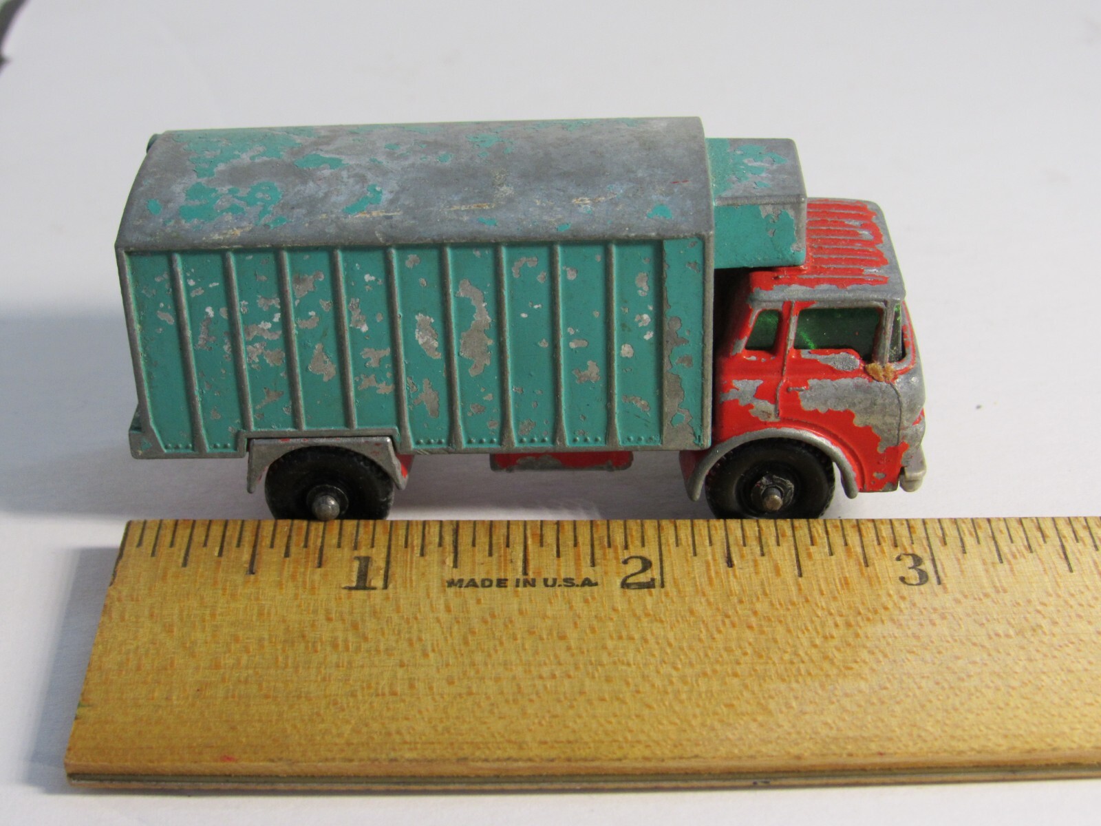 Vtg  Lesney "Matchbox" Series No.44 "GMC Refrigerator Truck" Green Windows C3-13