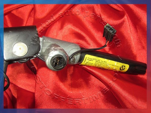 BMW E60 E61 5 series REAR RIGHT LOWER SEAT BELT PRETENSIONER SEATBELT 7065888 - Picture 5 of 10