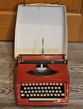 NICE RARE Vintage Red 1960s Remington Starfire Portable Plastic Typewriter &Case