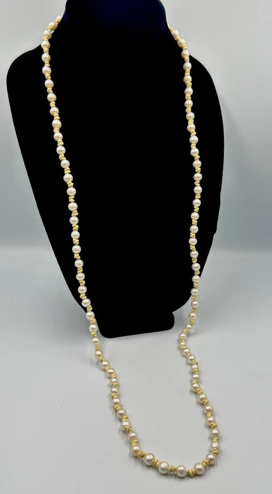 "Collar de perlas anudadas de cuero crema blanco firmado por Chan Luu 42"" de largo" Foto 2 de 4