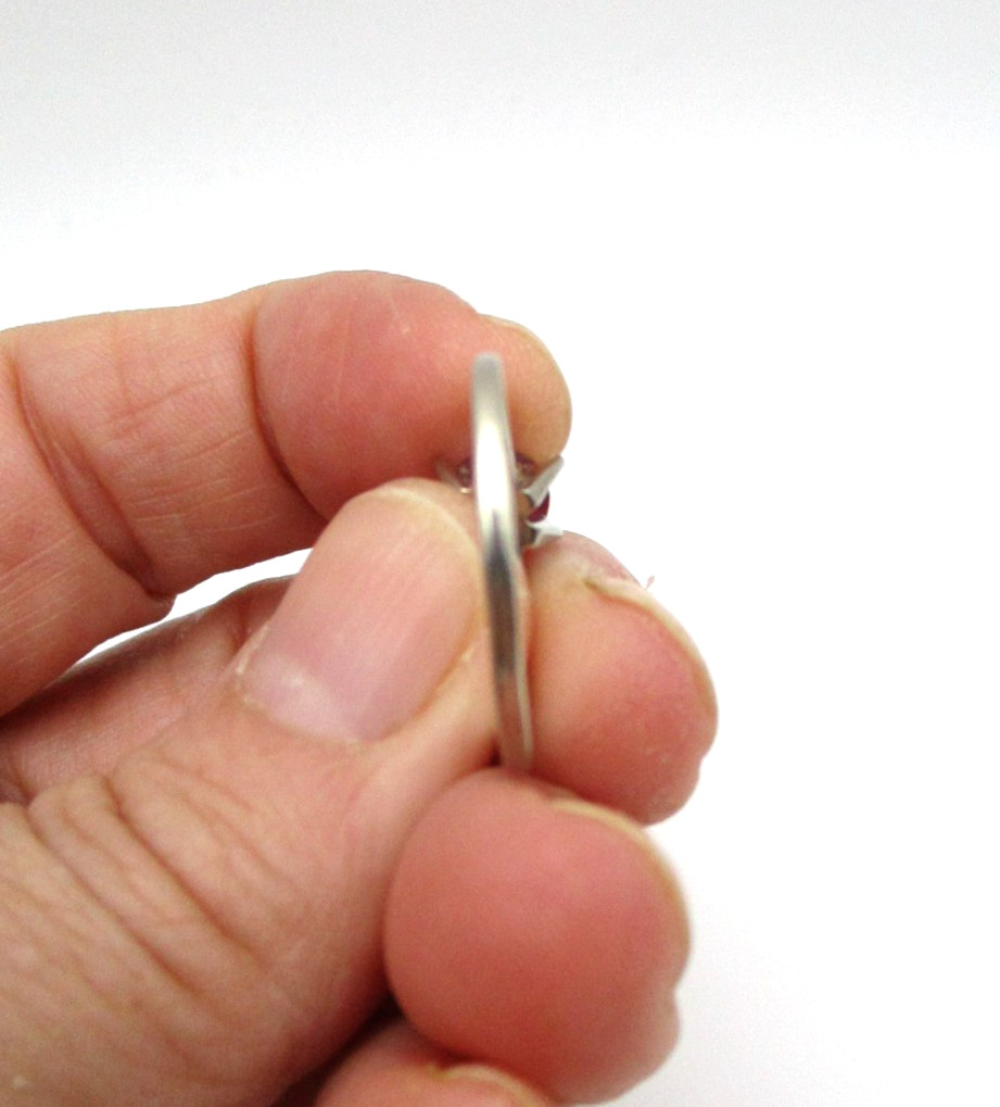 10K White Gold Ruby Solitaire Ring Size 7.50 - 7.… - image 8