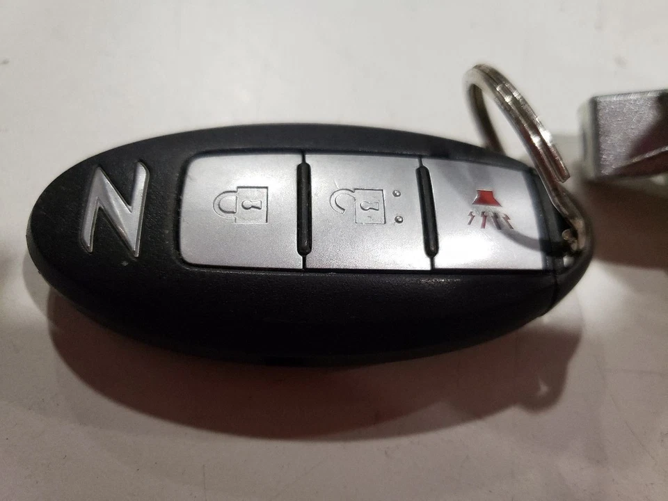 Llave/llavero y cilindro de cerradura de puerta - Nissan 370Z 2017 - 09-20 OEM 5WK50193 Foto 2 de 4