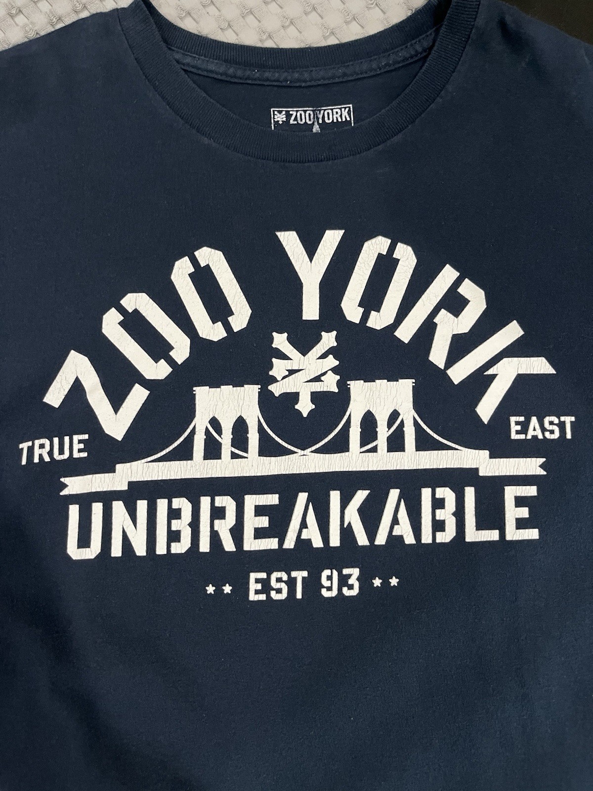 RARE Zoo York Unbreakable Navy Blue Graphic Logo Men's T-Shirt